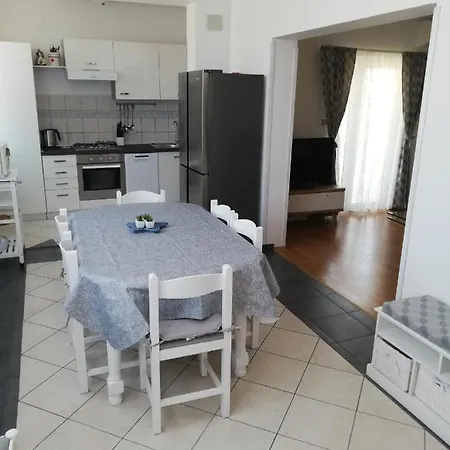Apartman G&L Apartment Grebastica Exterior photo