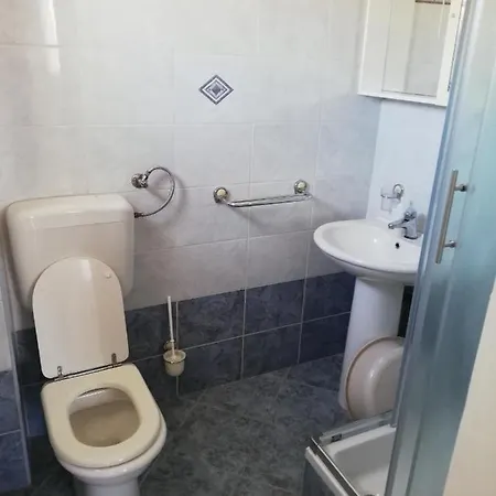 Apartman G&L Apartment Grebastica Exterior photo
